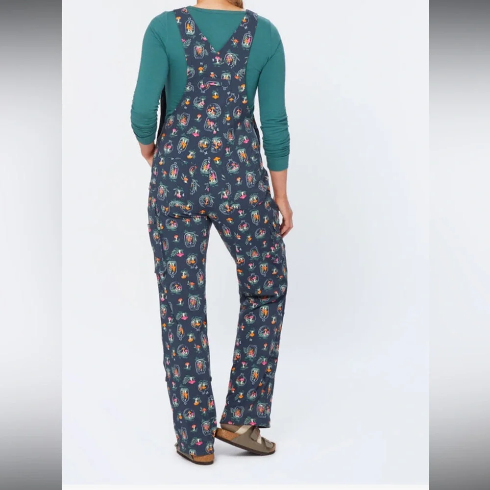 Duluth Trading Co Women's Heirloom Gardening Lined Bib Overalls - Picture 3 of 9